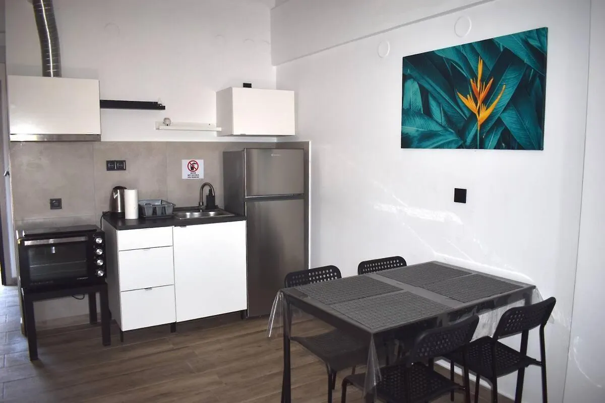 Apartment Malux Maisonettes Nea Kallikrateia Greece