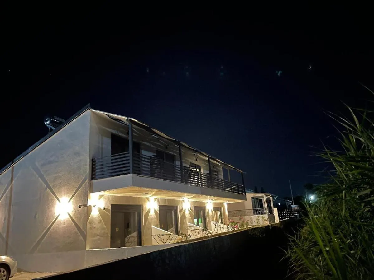 Malux Maisonettes Nea Kallikrateia 아파트