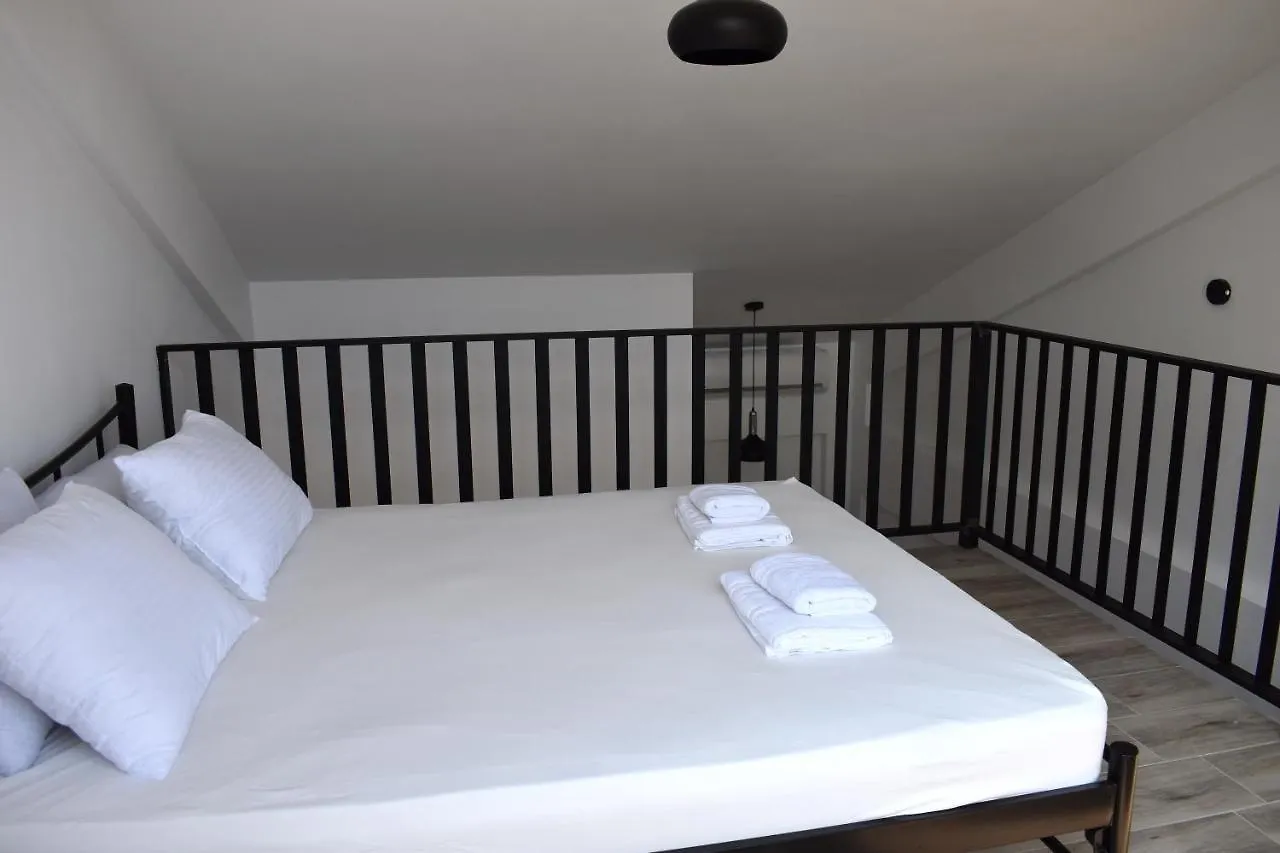 Malux Maisonettes Nea Kallikrateia 0*,  Řecko